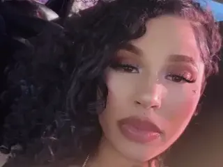 Streamate Sex Chat of Hazel_Luxe