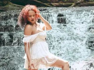 Streamate Adult Webcam of GoddessVelvetVixen