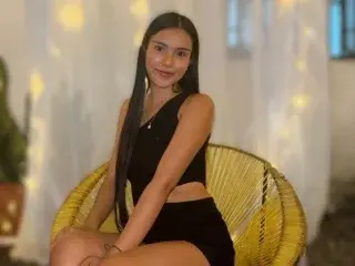 Streamate Live Sex Cam of nahomy_park18
