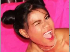 Streamate Free Porn Cam of NizaThainy