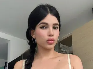 Streamate Live Sex Cam of MelanieSantos