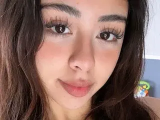 Streamate Watch Live Sex Cams of Arianabaddiewoman
