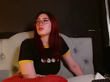 Stripchat Adult Webcam of Red-moon1