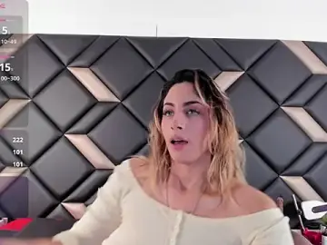 Stripchat Live Sex of AdrianaHarlow