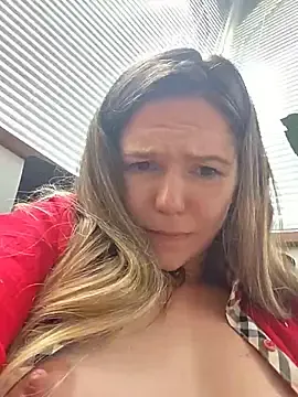 Stripchat Adult Video Chat of lucie_mehott