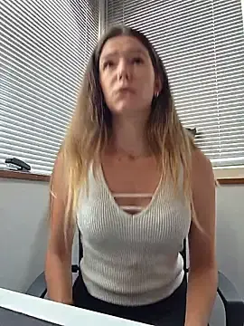 Stripchat Watch Live Sex Cams of lucie_mehott