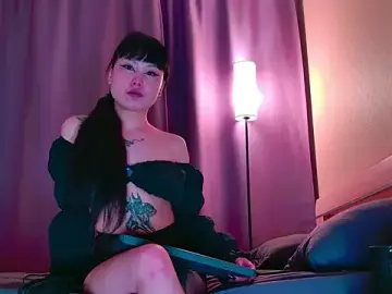 Stripchat Sex Cam of PurpleD1va