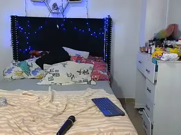 Stripchat Free Porn Cam of charlotte_077
