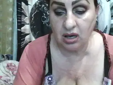 Stripchat Free Live Porn of LoaqLovew