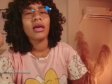 Stripchat Free Live Porn of Meganlux1
