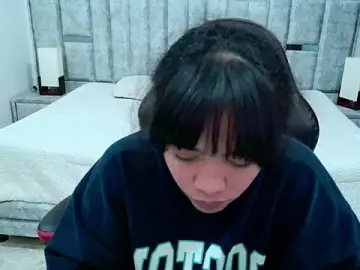 Stripchat Best Webcam of laureentt_