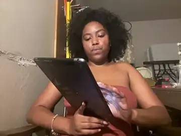 Stripchat Live Sex Cam of princesslivv