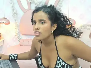 Stripchat Adult Webcam of Horny_Curls