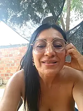 Stripchat Free Porn Cam of maturexxxnaughty