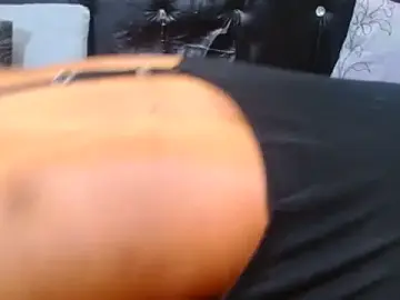 Stripchat Watch Live Sex Cams of spicydiver38