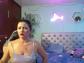 Stripchat Best live sex cam show of noelia_milf19