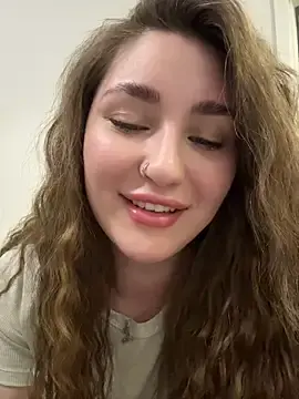 Stripchat Watch Live Sex Cams of KiraBarlows