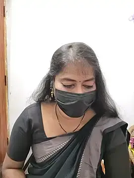 Stripchat Sex Cam of tamil_Sigappu_Roja