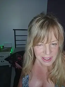 Stripchat Private Sex Chat of msjuicylucy1982