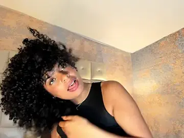 Stripchat Sex Cam of SheyLopez