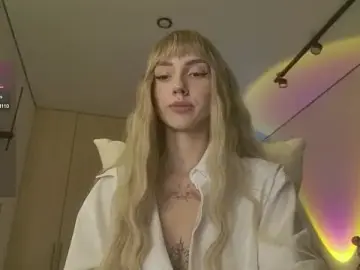 Stripchat Free Live Porn of Lunainnk