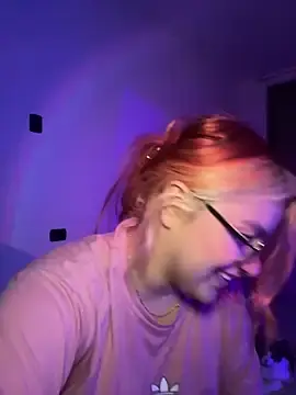 Stripchat Free Live Porn of Sophia_Weest99