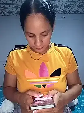 Stripchat Free Live Porn of cieloo_777