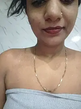 Stripchat Live Sex Cam of khushi_ji00