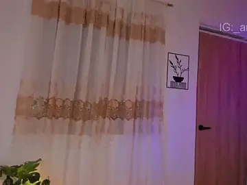 Stripchat Free Porn Cam of annie_barozzi