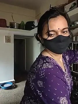 Stripchat Live Sex Cam of spasyQueen69