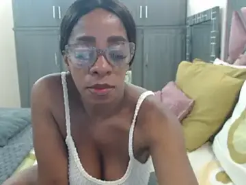 Stripchat Adult Webcam of Ginachaudex