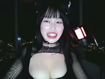Stripchat Live Sex Cam of obeycarrienoona