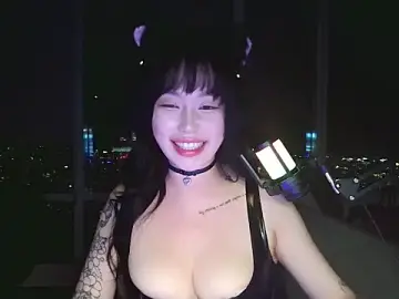Stripchat Live Sex Cam of obeycarrienoona