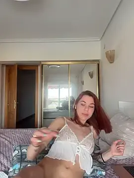 Stripchat Live Sex Cam of MollyXoXo