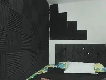 Stripchat Free Porn Cam of Milu_Zam