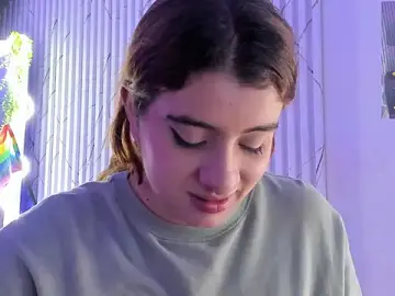 Stripchat Live Sex Cam of Naomy_tay1