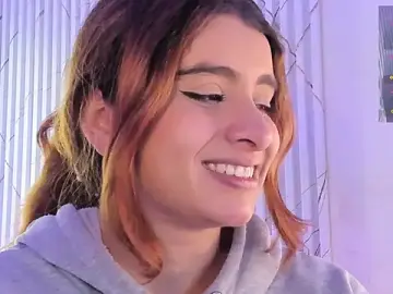 Stripchat Free Live Porn of Naomy_tay1