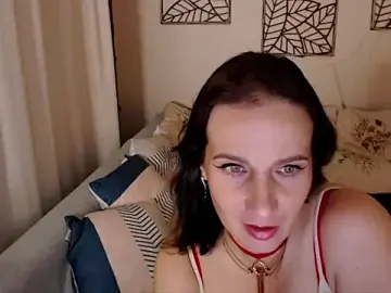 Stripchat Live Sex Cam of pepper_milf