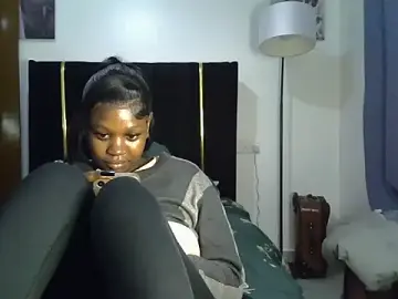 Stripchat Free Live Porn of Ebony_caramell