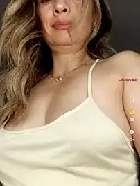 Stripchat Free Live Porn of Loly_Horny