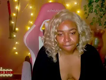 Stripchat Best live sex cam show of MercedesRedd