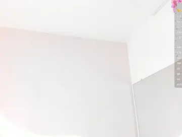 Stripchat Live Sex Cam of Zoebluntone