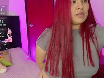 Stripchat Free Live Porn of Danna_luu