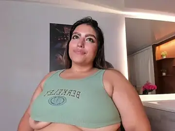 Stripchat Adult Webcam of Ambarbrownn___