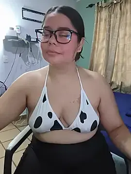Stripchat Watch Live Sex Cams of saenz_eymi