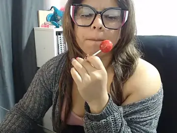 Stripchat Live Sex Cam of KatteAngelLat