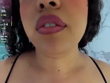 Stripchat Best live sex cam show of cristal_horny19