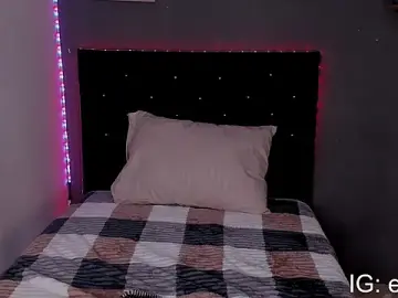 Stripchat Free Porn Cam of emma_grays2