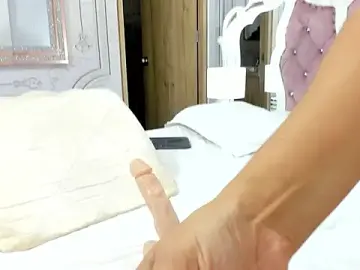 Stripchat Live Porn of Aura_sander4u