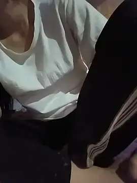 Stripchat Live Sex Cam of Hilary-123